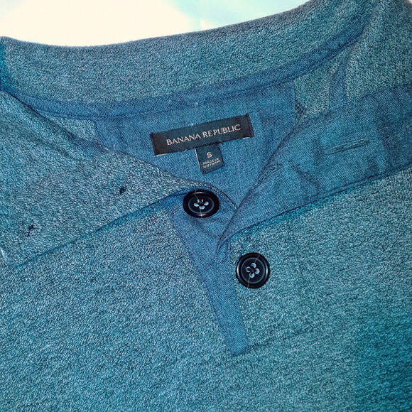 Banana Republic Long Sleeve 1/4 Buttons Sweater - Picture 3 of 6